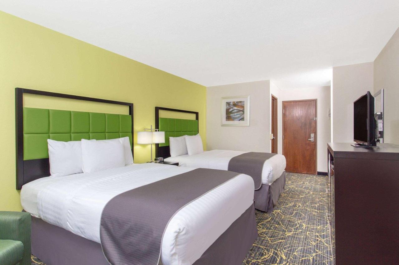 Americinn And Suites By Wyndham Delafield-Waukesha-Milwaukee Kültér fotó