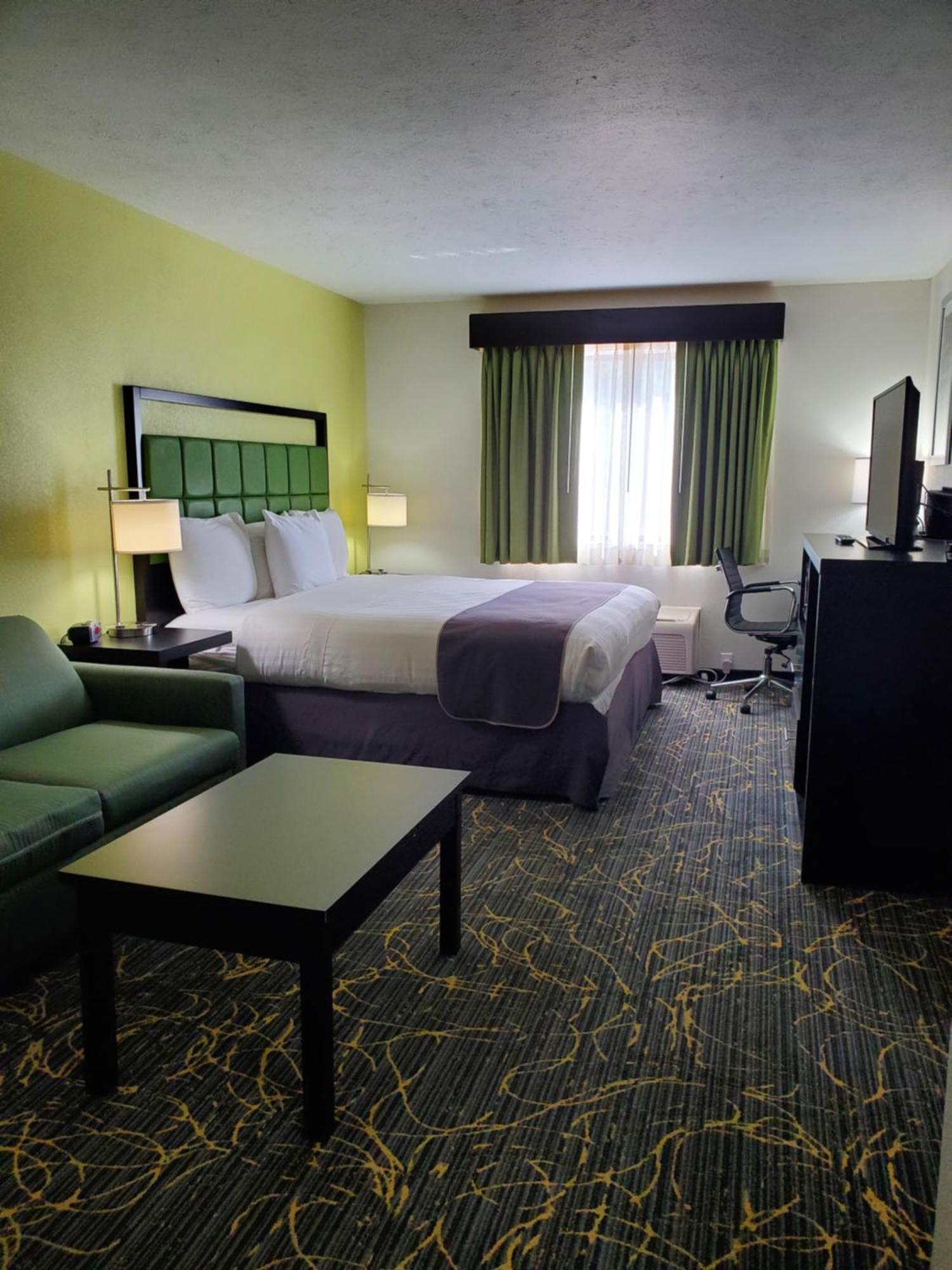 Americinn And Suites By Wyndham Delafield-Waukesha-Milwaukee Kültér fotó