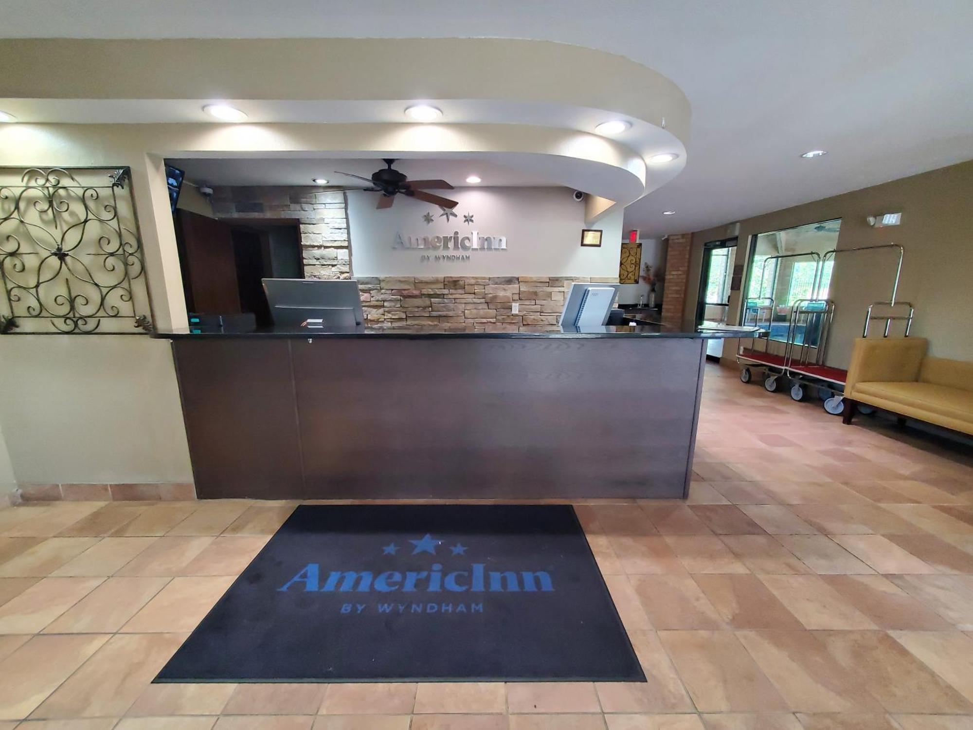 Americinn And Suites By Wyndham Delafield-Waukesha-Milwaukee Kültér fotó