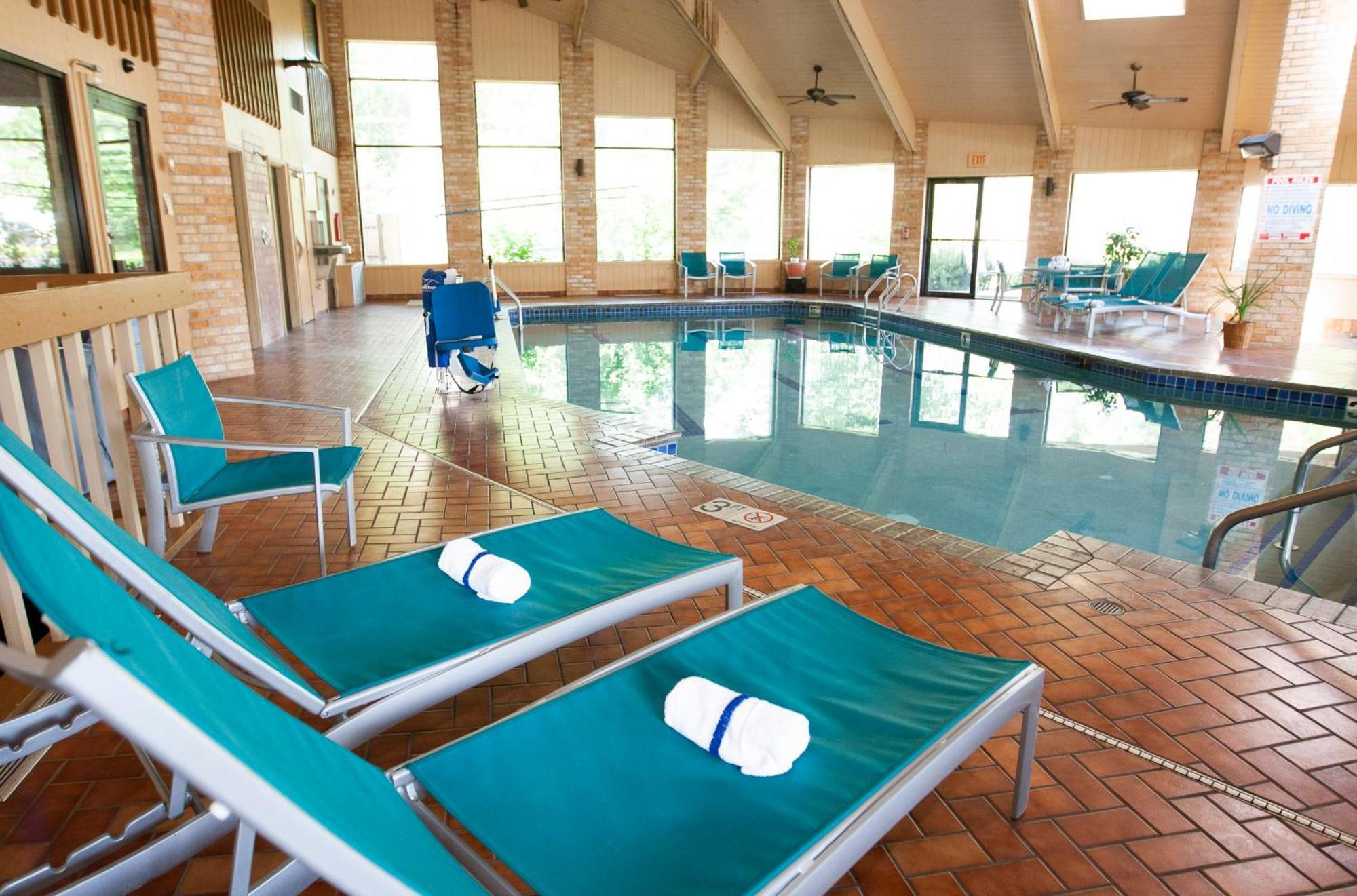 Americinn And Suites By Wyndham Delafield-Waukesha-Milwaukee Kültér fotó